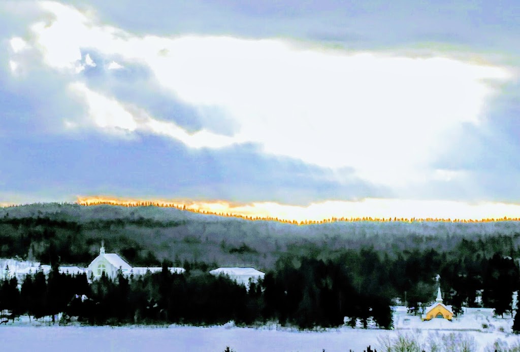 Residences Et Ctr Communataire | 201 Rue Claude-Bilodeau, Lac-Etchemin, QC G0R 1S0, Canada | Phone: (418) 625-2599