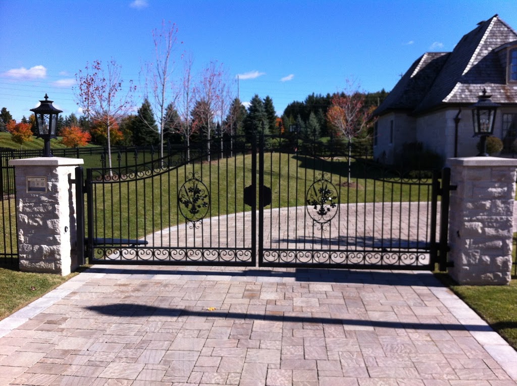 Cougar Iron | High Quality Wrought Iron Fencing | 22115 Catering Rd, Queensville, ON L0G 1R0, Canada | Phone: (905) 726-9313