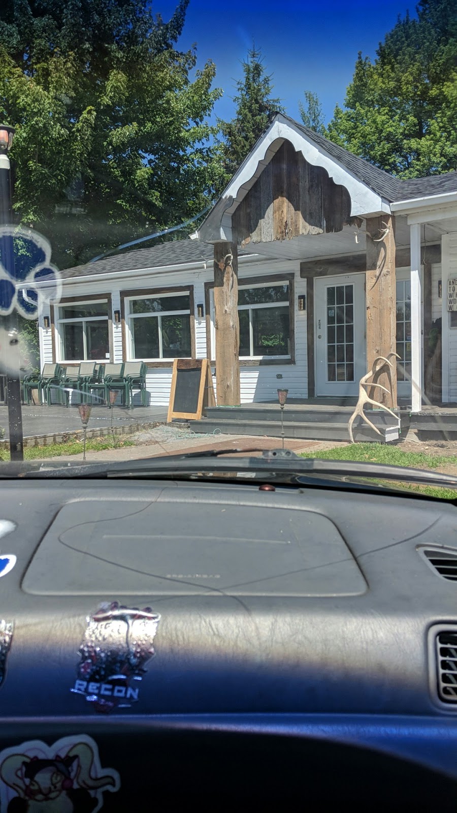 Restaurant Au Plein Air | 23 Rue Notre Dame, Oka, QC J0N 1E0, Canada | Phone: (450) 479-6004