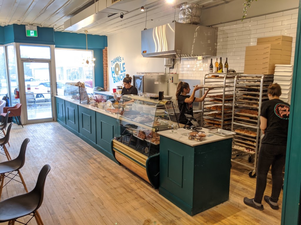 Lady Glaze Doughnuts | 701 Belmont Ave W, Kitchener, ON N2M 1P1, Canada | Phone: (519) 954-2424
