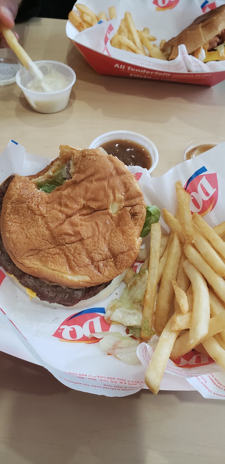 Dairy Queen Grill & Chill | 295 Hays Blvd, Oakville, ON L6H 6Z3, Canada | Phone: (905) 257-4441