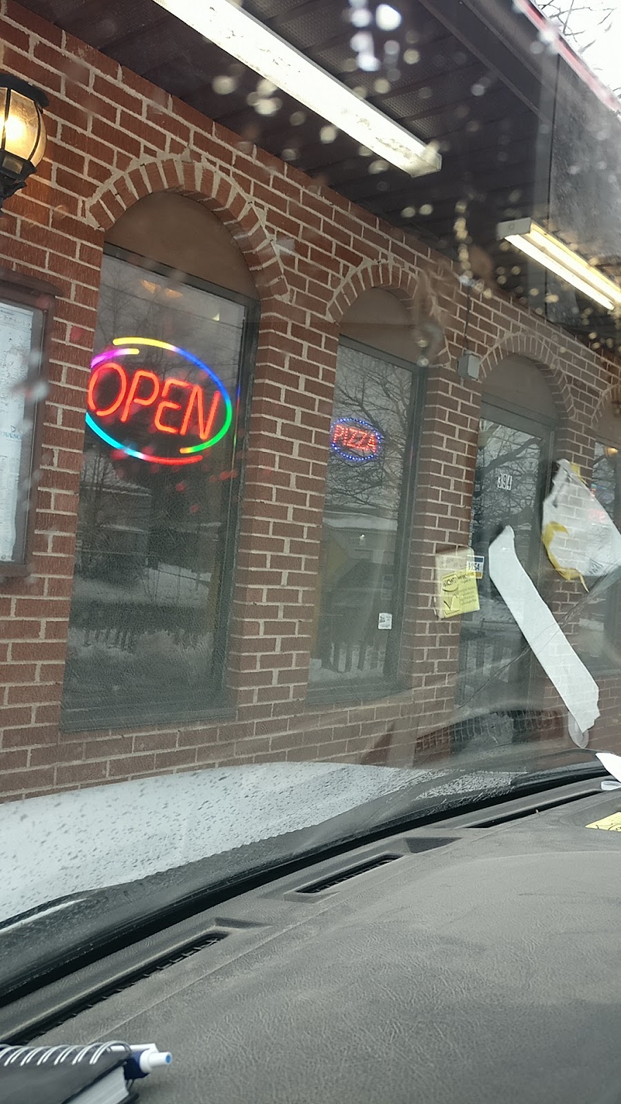Pizza Girls Dartmouth | 394 Portland St, Dartmouth, NS B2Y 1K8, Canada | Phone: (902) 465-3336