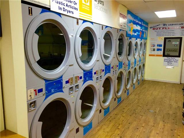 Super Wash n Dry | 2741 Danforth Ave, Toronto, ON M4C 1L8, Canada | Phone: (647) 351-4445