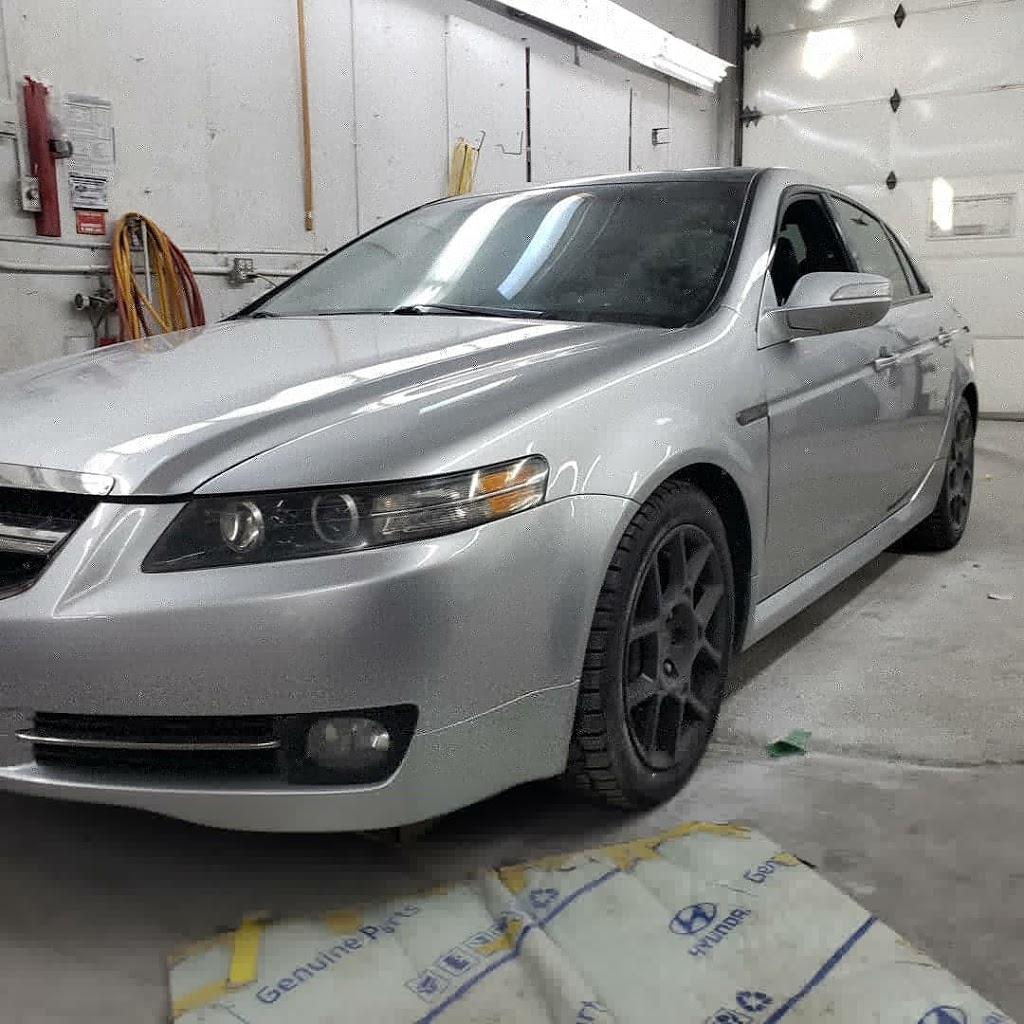 Carrosserie MPM inc. | 6050 Ch. de la Savane, Saint-Hubert, QC J3Y 8Y9, Canada | Phone: (450) 468-9444