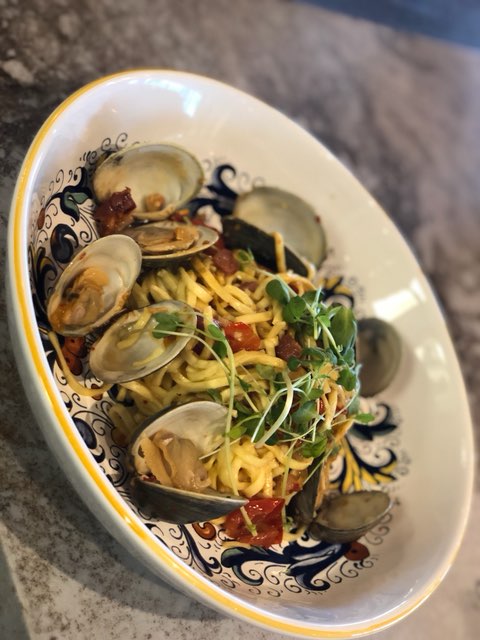 Perla Oyster Bar & Grill | 3901 Unit 101 Highway 7 West, Woodbridge, ON L4L 8L5, Canada | Phone: (289) 657-0909