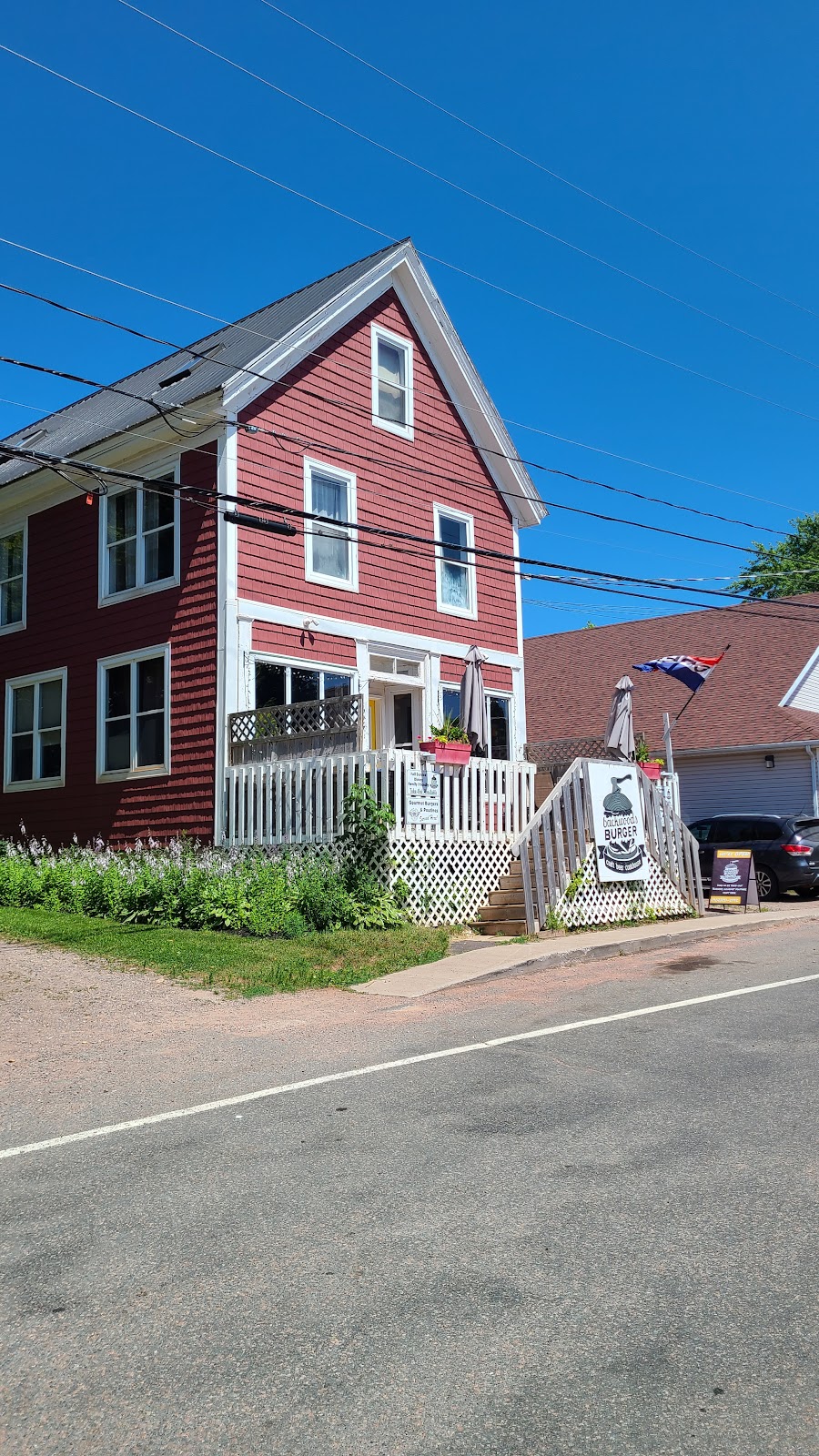 Backwoods Burger - Craft Beer Cookhouse | 1327 Port Hill Station Rd, Tyne Valley, PE C0B 2C0, Canada | Phone: (902) 831-2756