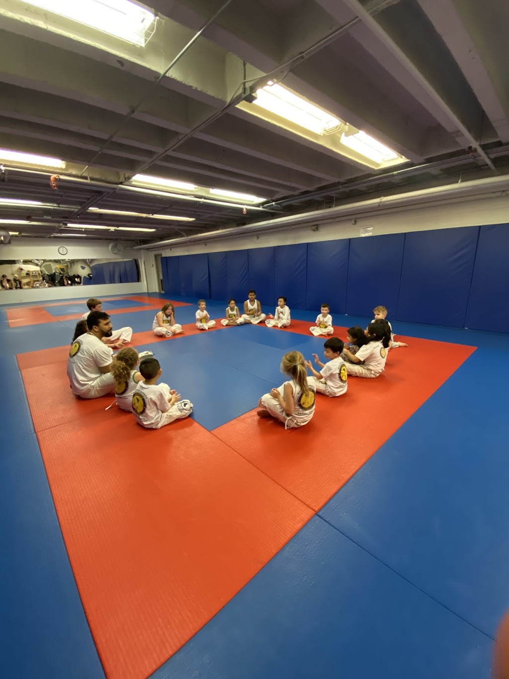 Axé Capoeira Killarney | 6260 Killarney St, Vancouver, BC V5S 2X7, Canada | Phone: (604) 537-8943
