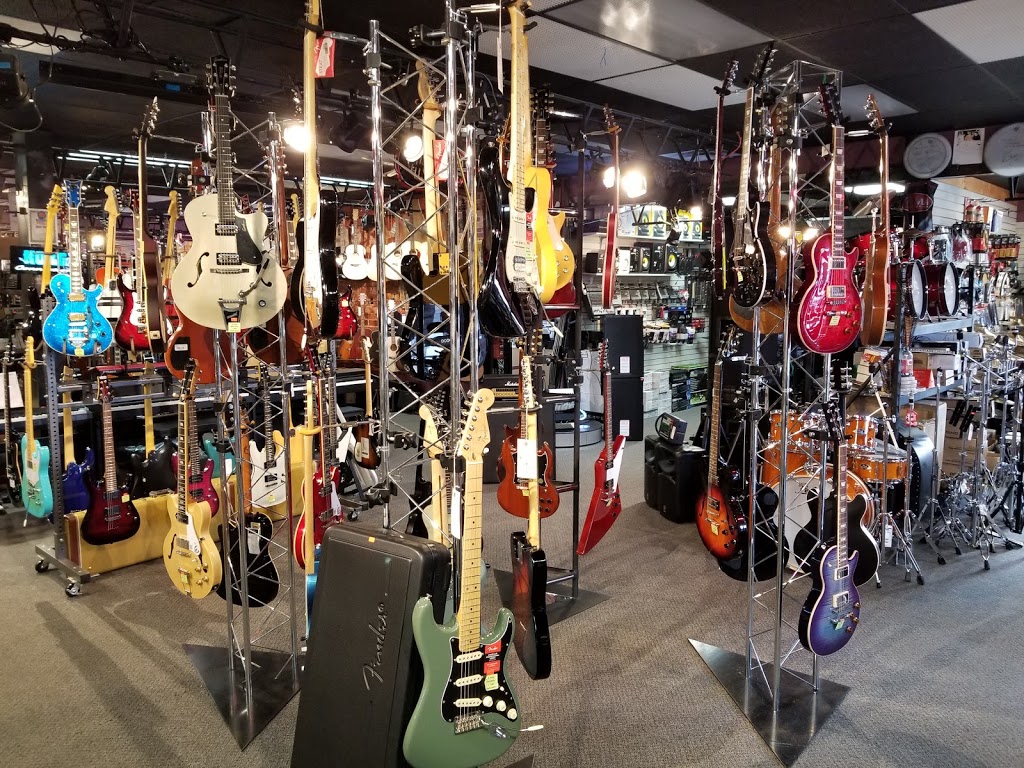 Long & McQuade Musical Instruments | 139 Charing Cross St, Brantford, ON N3R 2J3, Canada | Phone: (519) 753-6804