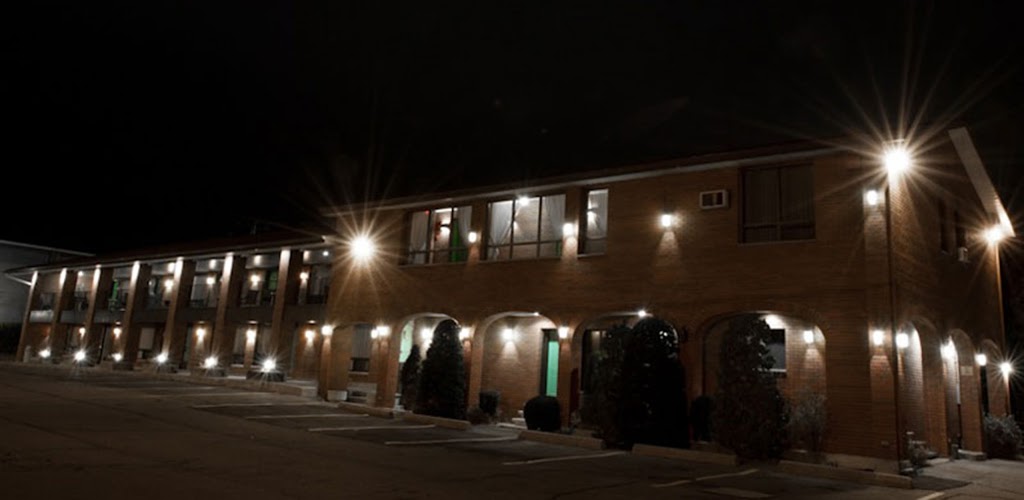 Motel Du Chevalier | 169 Boulevard Gréber, Gatineau, QC J8T 3R1, Canada | Phone: (819) 568-9000
