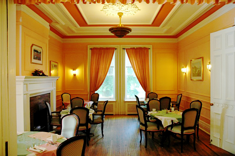 Malcolm Place | 255 Durham St, Kincardine, ON N2Z 2X9, Canada | Phone: (519) 396-5800