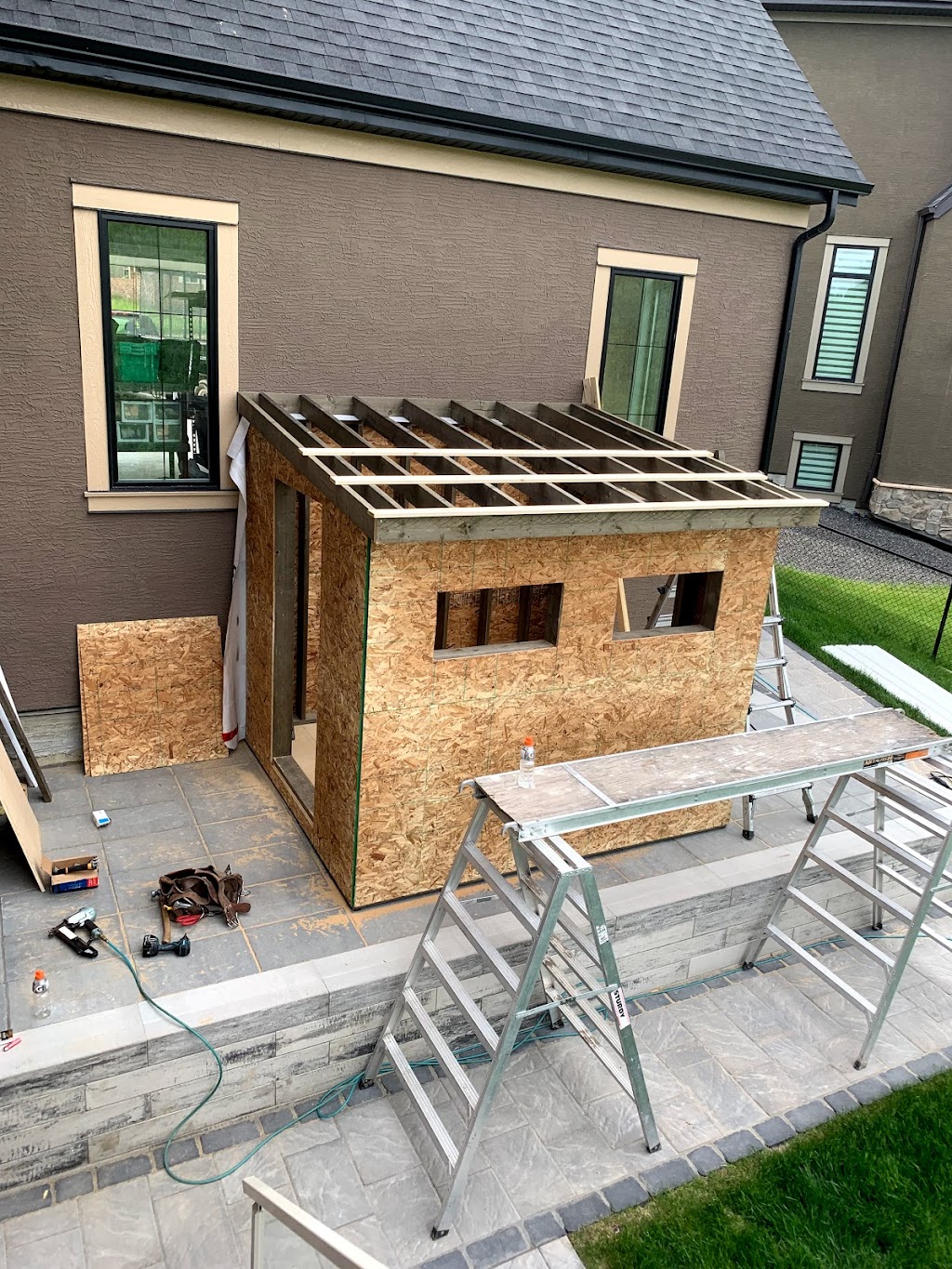 Benjamin Moores rocky view services | 134 Luxstone Way SW, Airdrie, AB T4B 0H6, Canada | Phone: (403) 701-6939