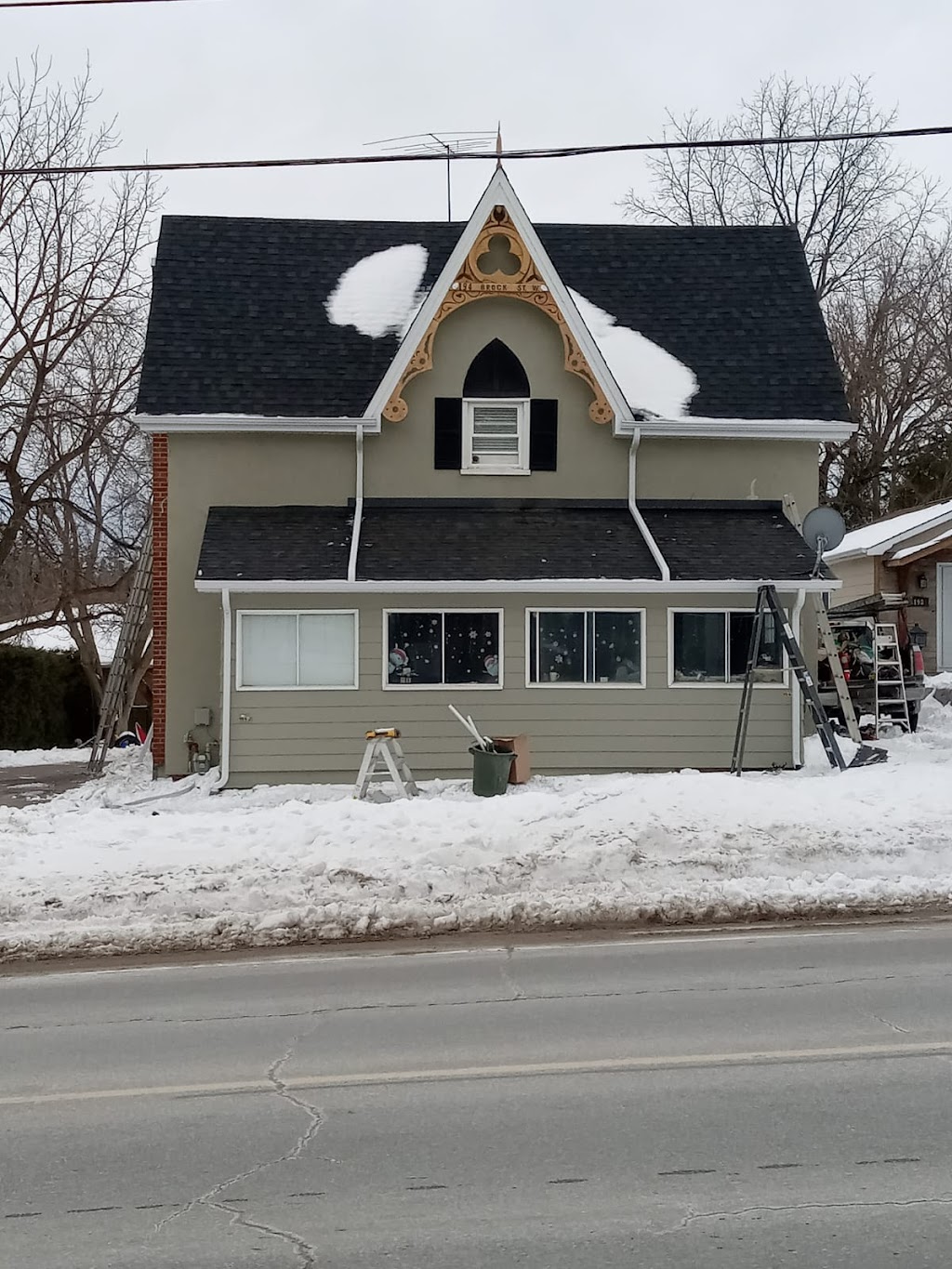 Ontarios Finest Roofing | 22050 Simcoe St, Brock, ON L0E 1E0, Canada | Phone: (705) 702-4611