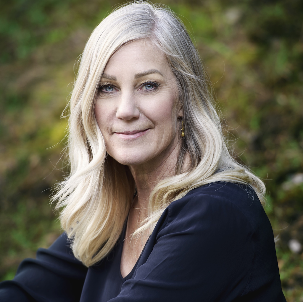 COACH Lynn Demers GOLDEN BUDDHA HAVENING & HYPNOTHERAPY / HAVENI | 163 Fulford-Ganges Rd, Ganges, BC V8K 2T9, Canada | Phone: (778) 608-0719