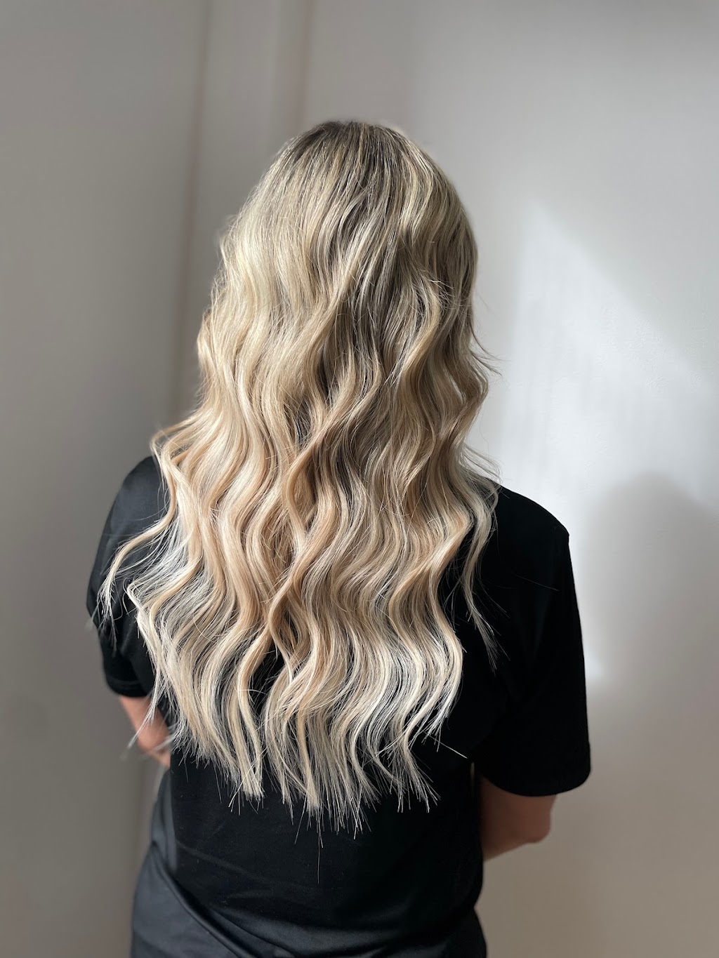 M Hair Pro | 5660 Ch. de Chambly Local 202, Saint-Hubert, QC J3Y 7E5, Canada | Phone: (514) 995-3813
