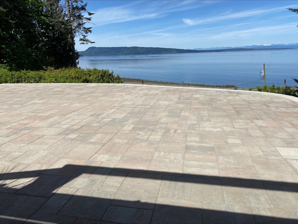 Samwells Landscaping & Stonework Ltd | Headquarters Rd, Courtenay, BC V9J 1M8, Canada | Phone: (604) 721-9694