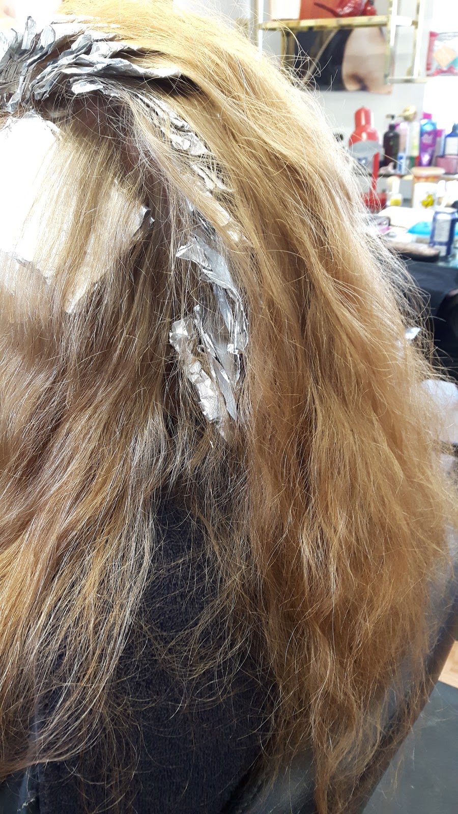 Camelot Hair Design | 537 Mary St, Woodstock, ON N4S 4S8, Canada | Phone: (519) 320-1117
