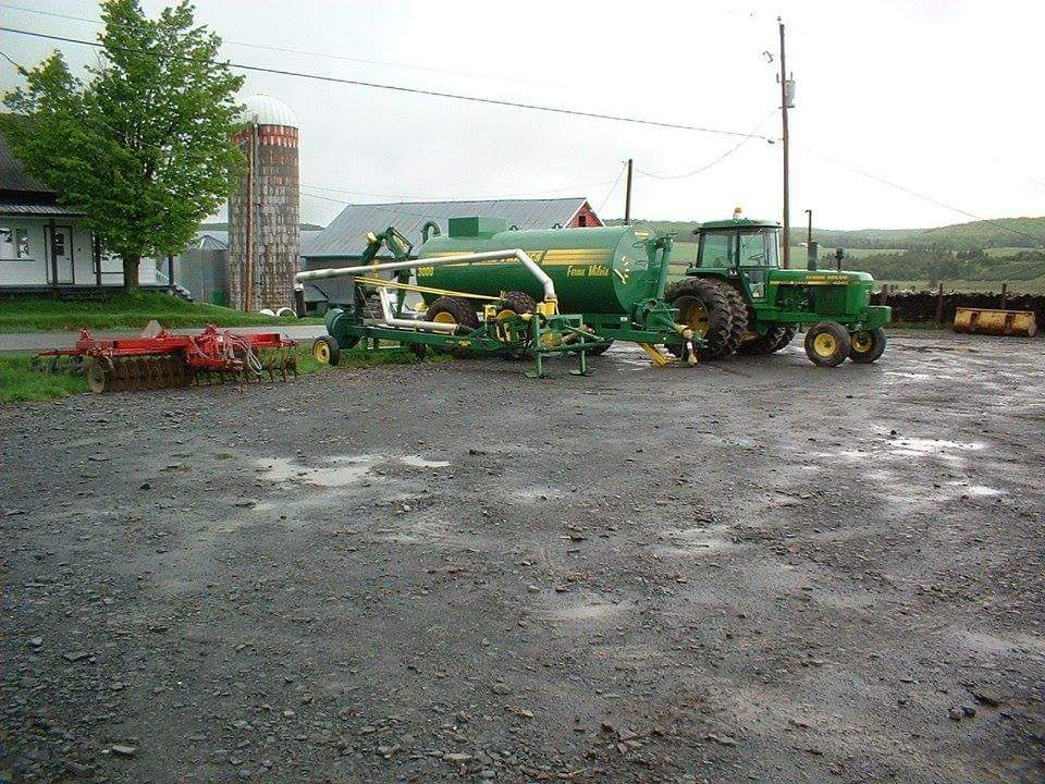 Ferme Milvie Senc | 620 rang 9 St-benoit-Lâbre, Saint-Benoît-Labre, QC G0M 1P0, Canada | Phone: (418) 228-7399