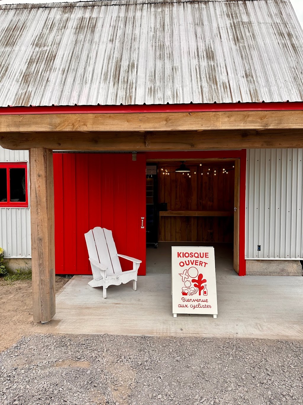 Ferme Racine Commune | 105 Rue Notre-Dame, Lavaltrie, QC J5T 1N8, Canada | Phone: (514) 206-3936