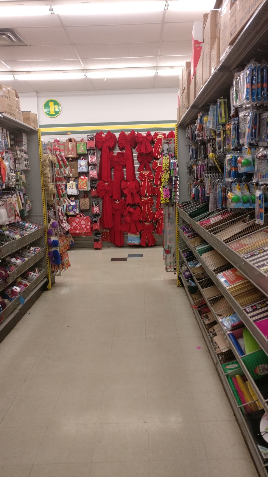 Dollarama | Country Fair Mall, 250 Erie St S, Leamington, ON N8H 3C2, Canada | Phone: (519) 325-0732