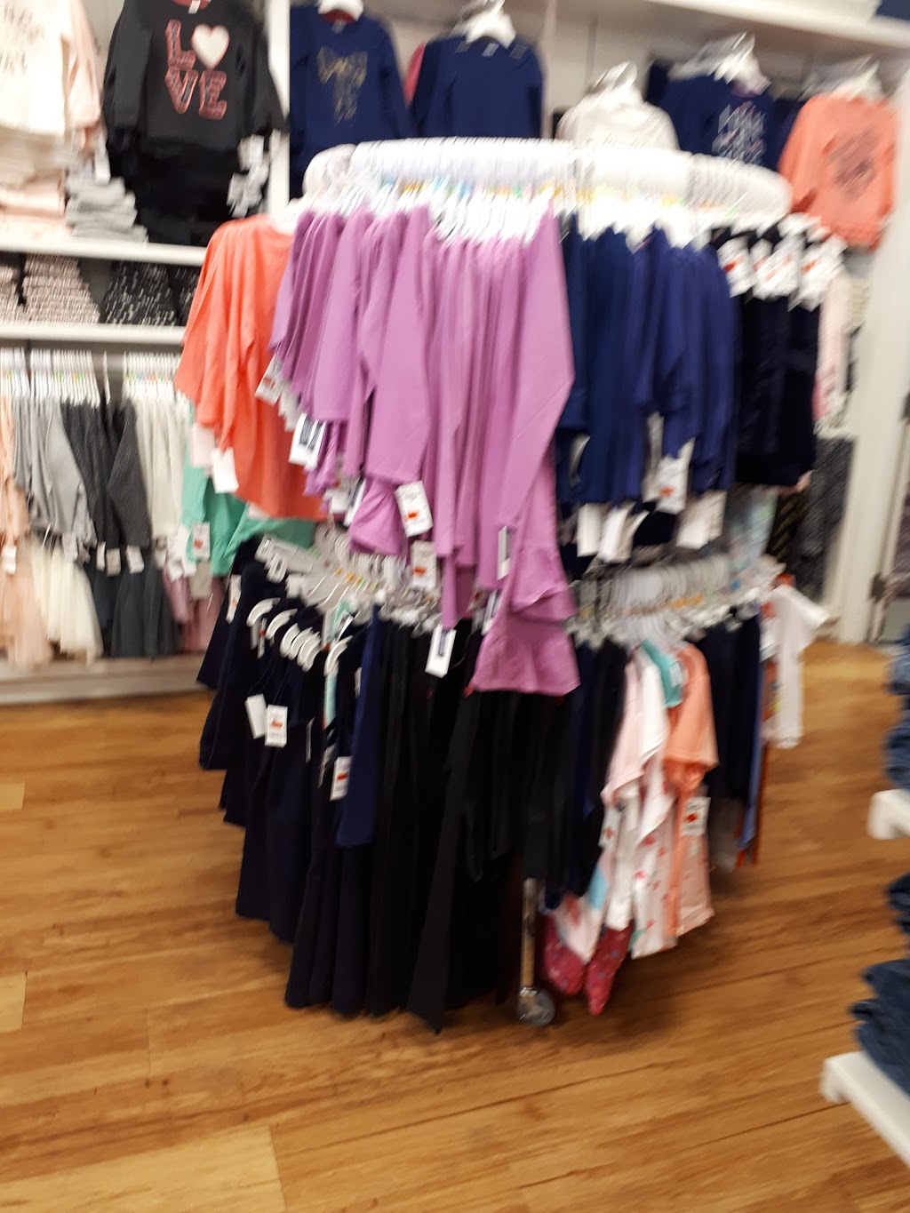 OshKosh Bgosh | 1230 Wellington Rd, London, ON N6E 1M3, Canada | Phone: (519) 680-5016