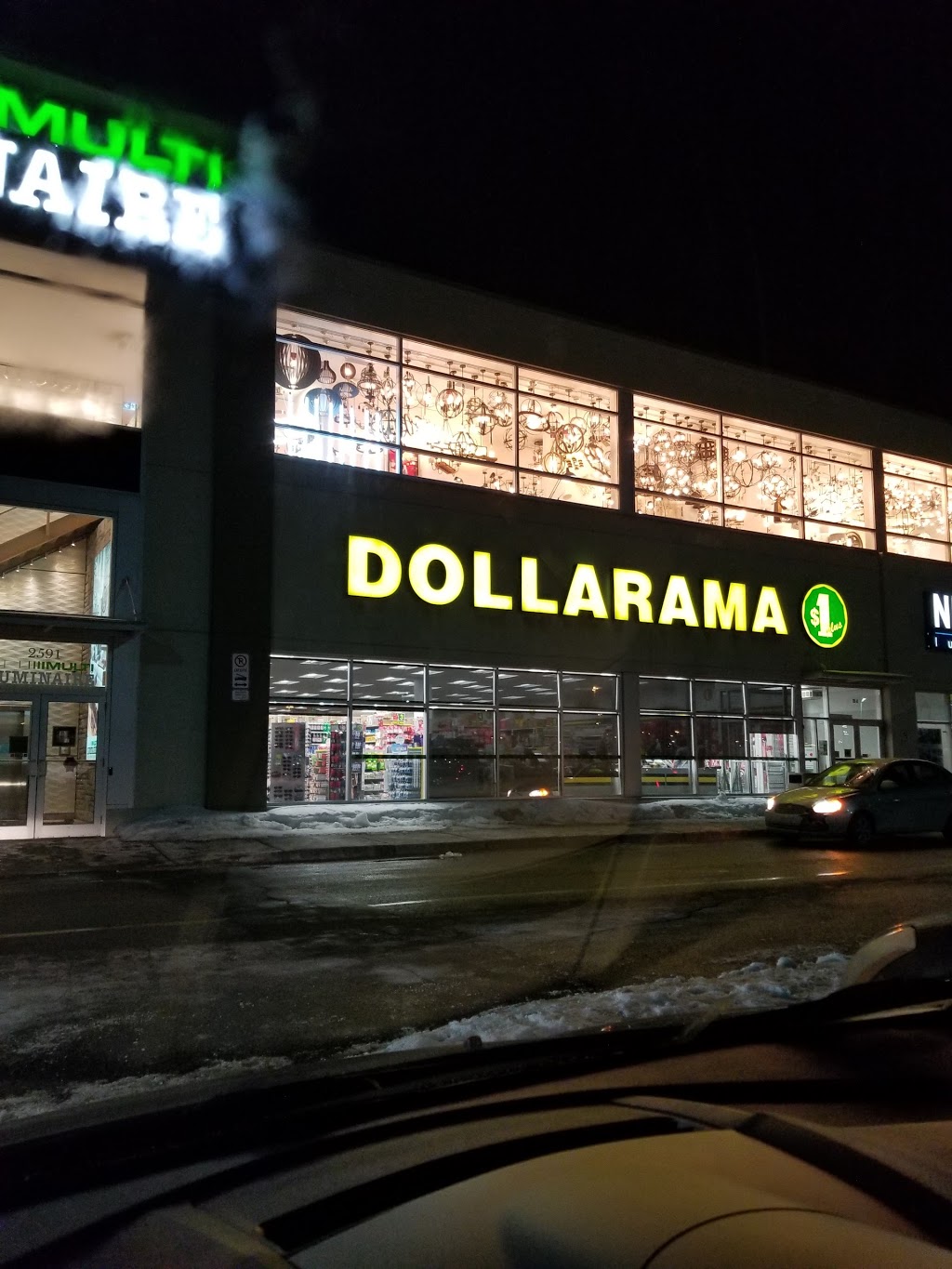 Dollarama 2595 Boulevard DanielJohnson, Laval, QC H7T 1S8, Canada