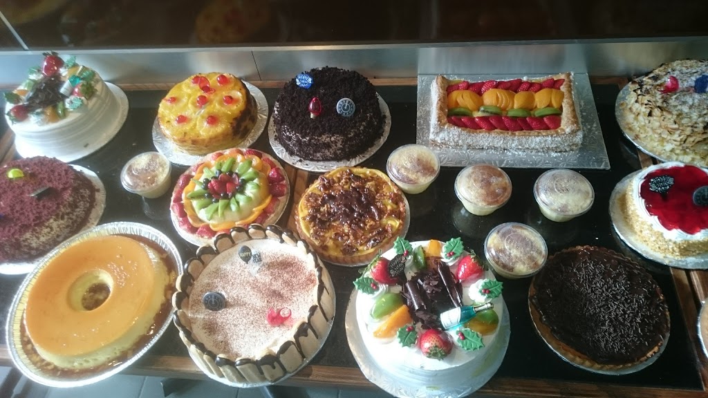 Brazil Bakery & Pastry Ltd | 1566 Dundas St W, Toronto, ON M6K 1T5, Canada | Phone: (416) 531-2888