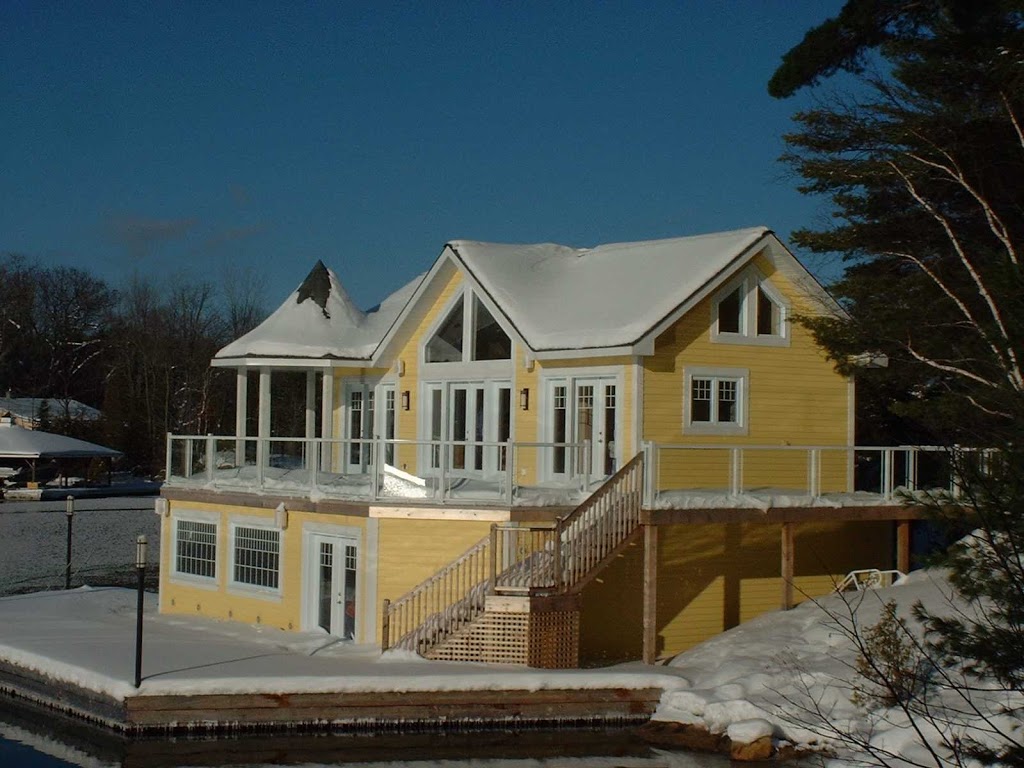 Frenchs Fine Homes | 66 Greer Rd Unit 2A, Port Sydney, ON P0B 1L0, Canada | Phone: (705) 385-2311