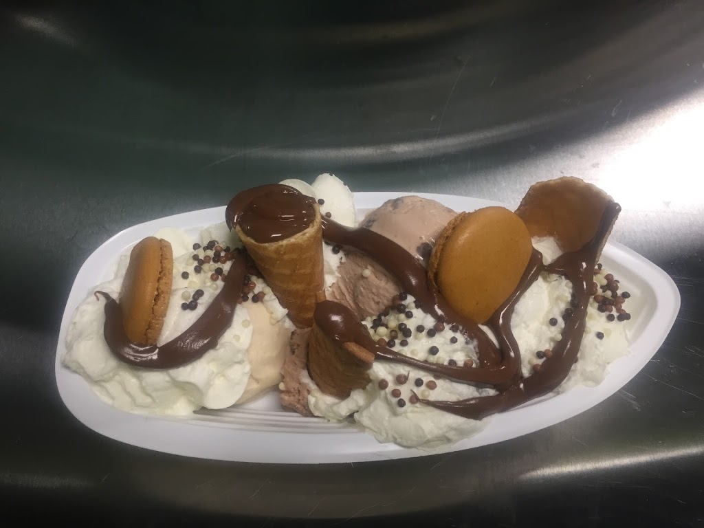 Gelato des Mesanges | 1847 Boulevard Perrot #300, Notre-Dame-de-lÎle-Perrot, QC J7V 7P2, Canada | Phone: (438) 240-2000