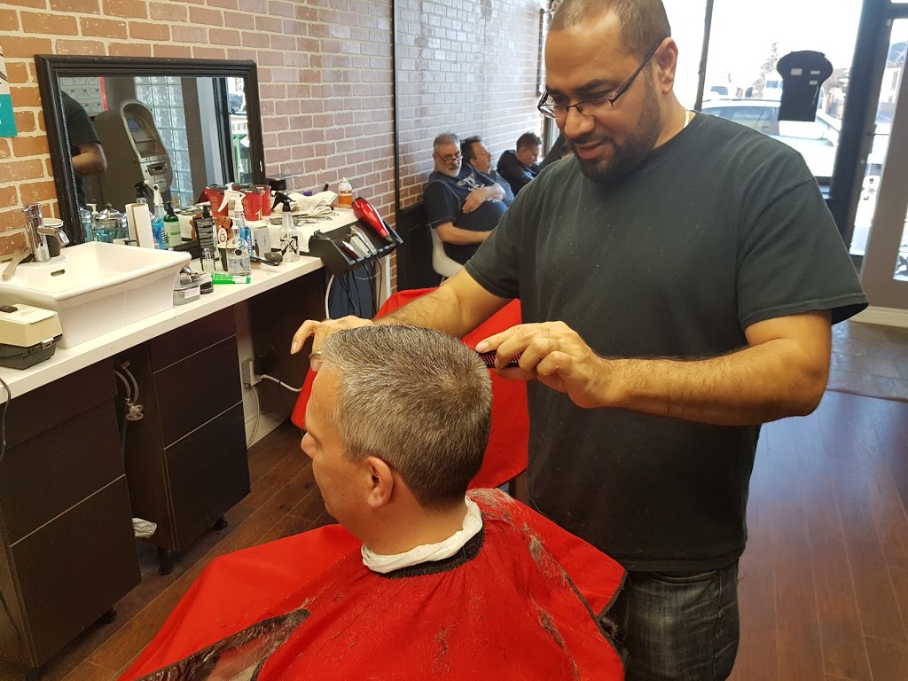 Queensway Barbers | 818 The Queensway, Etobicoke, ON M8Z 1N5, Canada | Phone: (416) 255-9285
