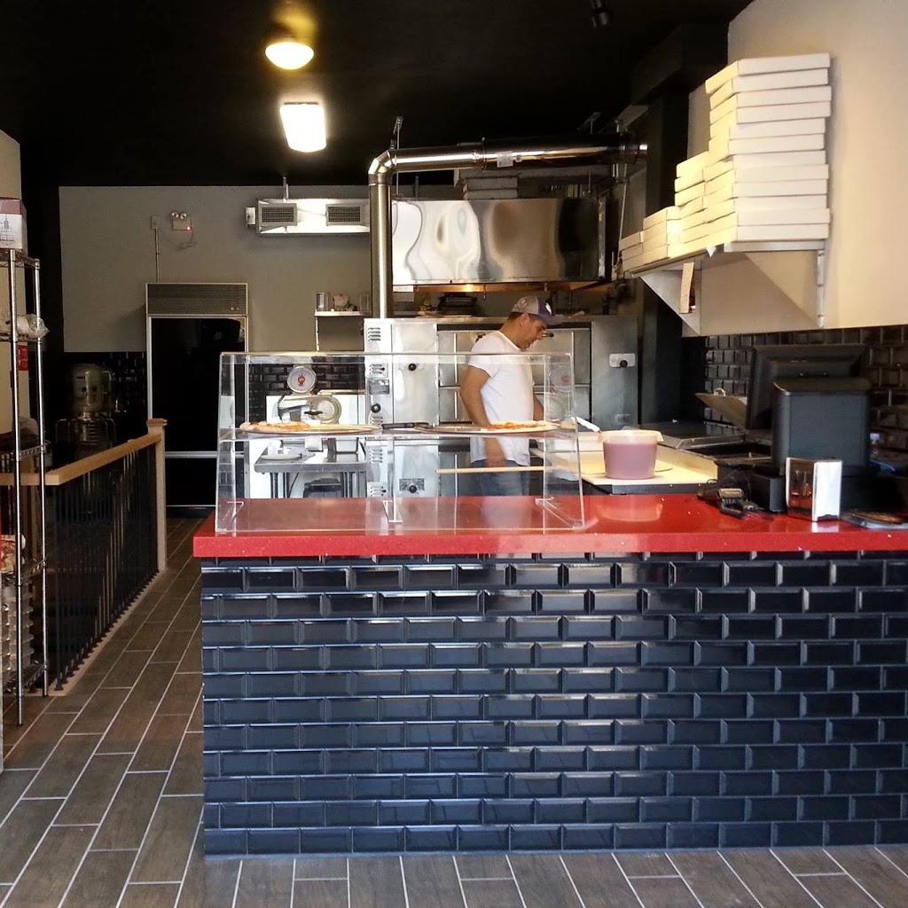 Pizza Nostra | 362 Lakeshore Rd W, Mississauga, ON L5H 1H3, Canada | Phone: (905) 891-3978