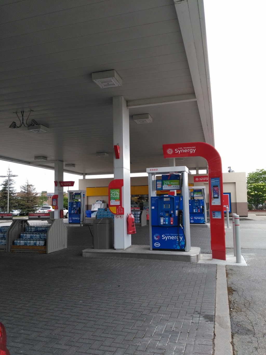 Esso | 5014 Dixie Rd, Mississauga, ON L4W 1C9, Canada | Phone: (905) 212-9417