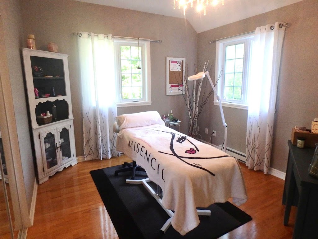 Sois belle à ta façon - Extensions de cils | 1100 Mnt Saint-Robert, Saint-Lazare, QC J7T 2L8, Canada | Phone: (450) 921-1203