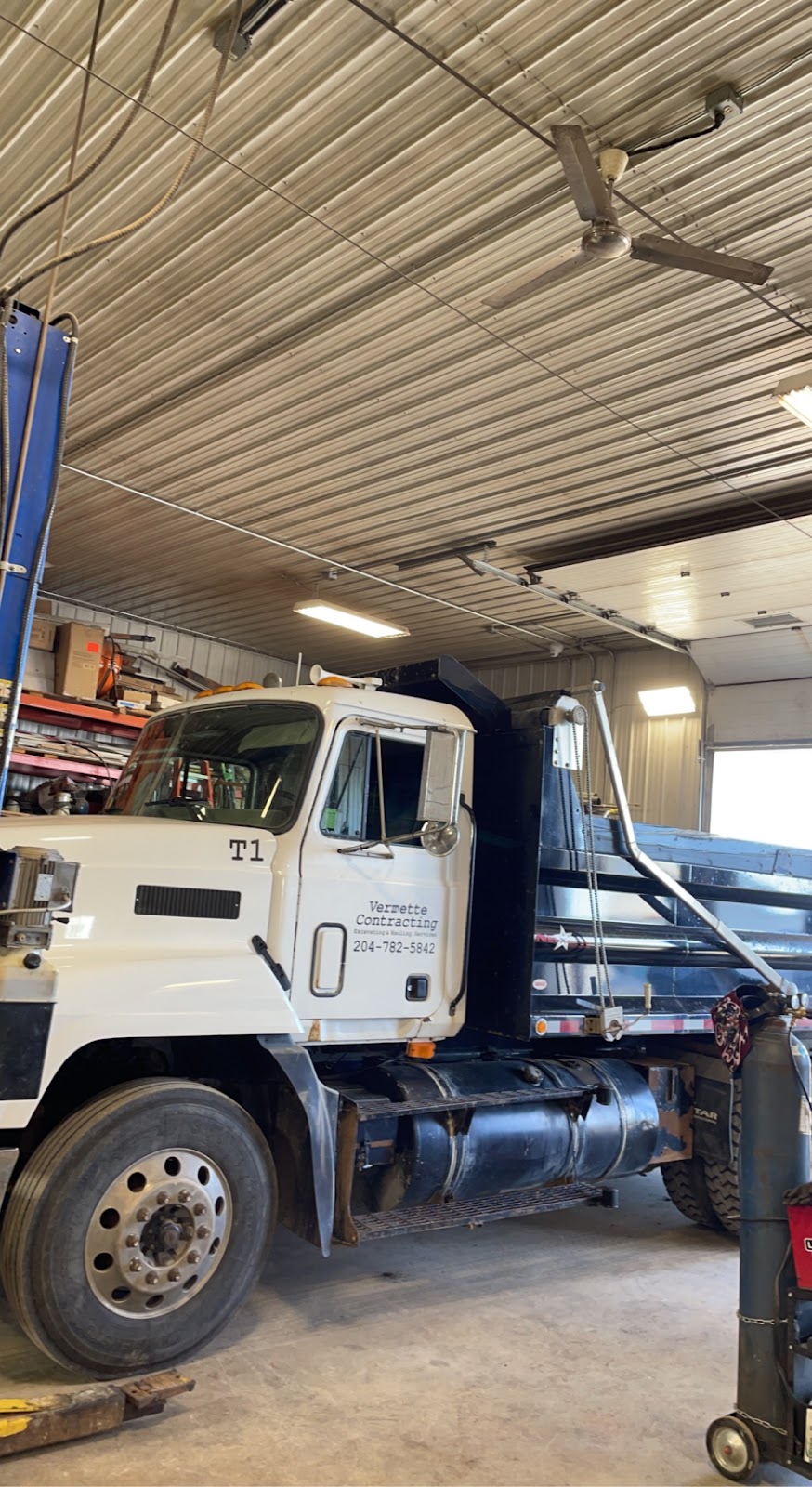 Vermette Contracting | 2929 Sturgeon Rd, Winnipeg, MB R2Y 2L9, Canada | Phone: (204) 782-5842