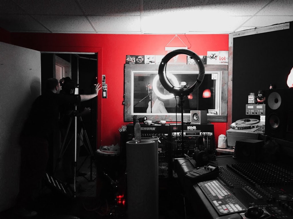 Studio Open House | 550 Rue Lalemant, Longueuil, QC J4G 1T7, Canada | Phone: (514) 713-1500