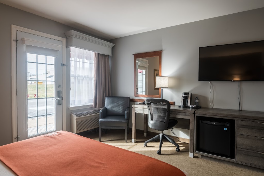 Amsterdam Inn & Suites | 2550 Mountain Rd, Moncton, NB E1G 1B4, Canada | Phone: (506) 383-5050