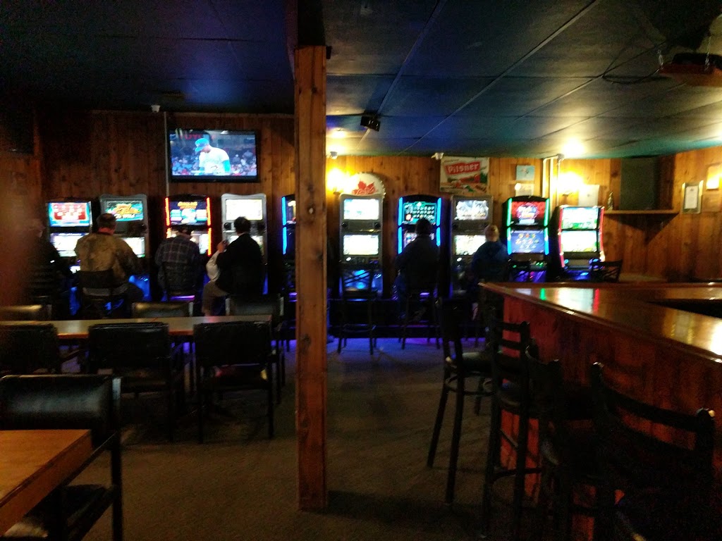 Wakaw Inn | 133 1 St S, Wakaw, SK S0K 4P0, Canada | Phone: (306) 233-5120