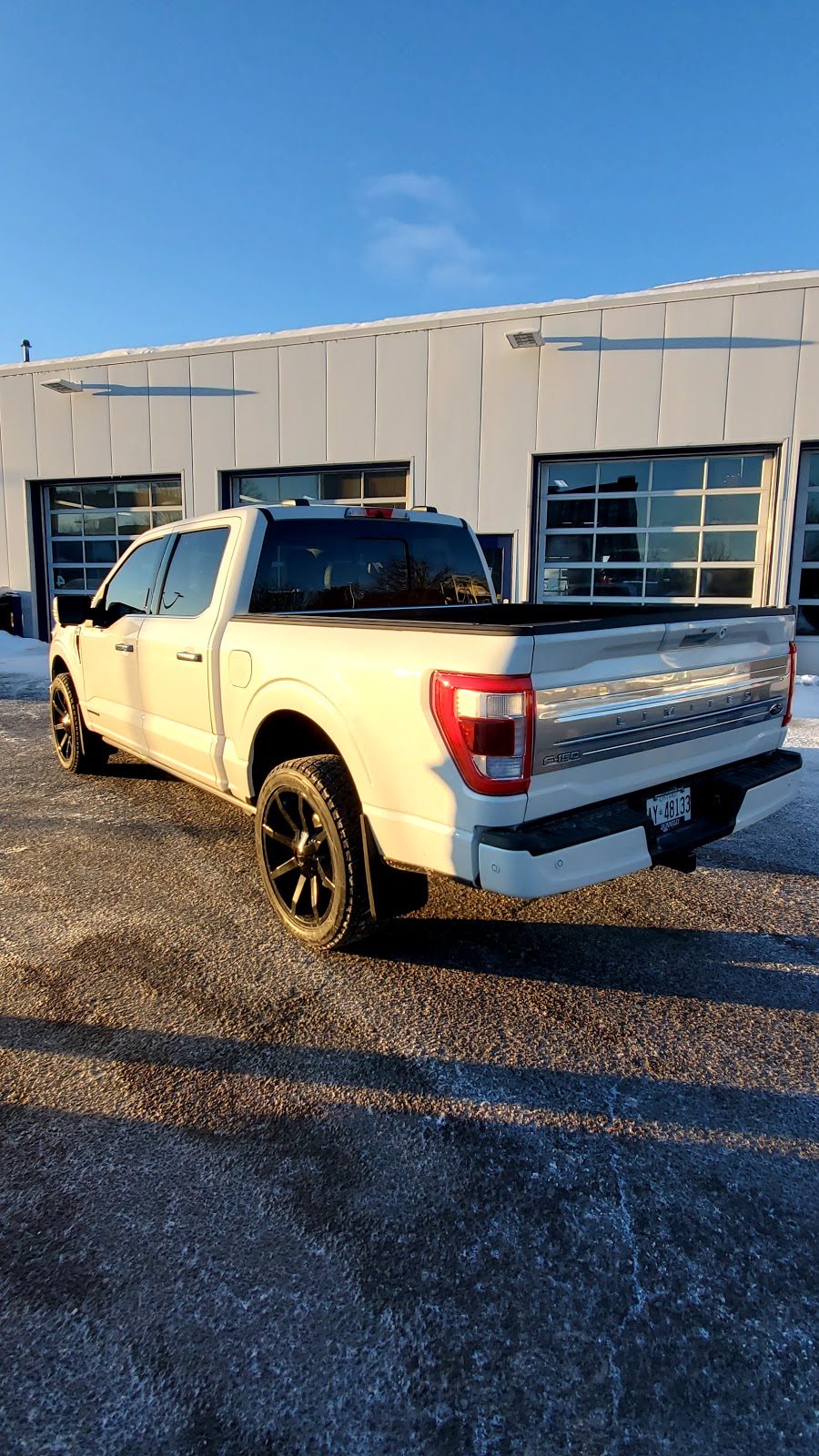 Donnelly Automotive Group | 2496 Bank St, Ottawa, ON K1V 0W8, Canada | Phone: (613) 733-6931