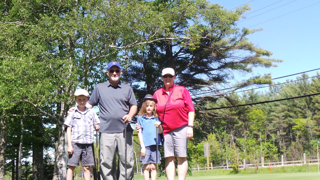 Evergreen Golf Ctr | 3372 Agnew Rd, Washago, ON L0K 2B0, Canada | Phone: (705) 689-5071