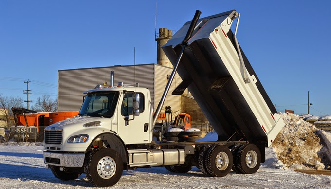 First Truck Centre Edmonton South | 4504 Roper Rd NW, Edmonton, AB T6B 3R1, Canada | Phone: (780) 413-9422