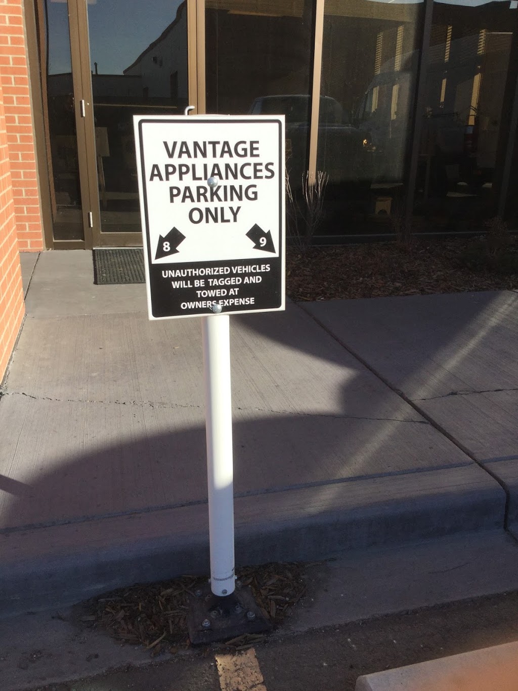 Vantage Appliances Inc, | 221 19 St SE #160, Calgary, AB T2E 7M2, Canada | Phone: (403) 453-0422
