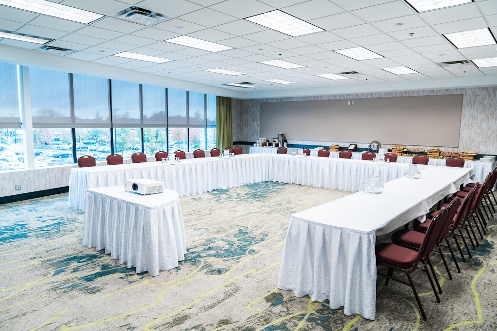 Coast Langley City Hotel & Convention Centre | 20393 Fraser Hwy, Langley, BC V3A 7N2, Canada | Phone: (604) 530-1500