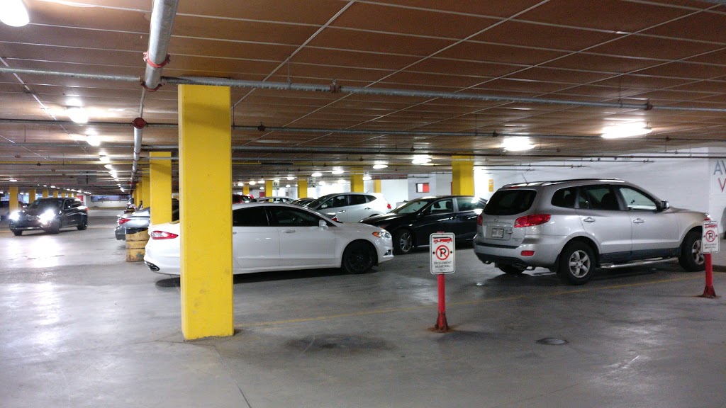 Decarie Square | 6900 Boulevard Décarie, Côte Saint-Luc, QC H3X 2T8, Canada | Phone: (514) 738-7717