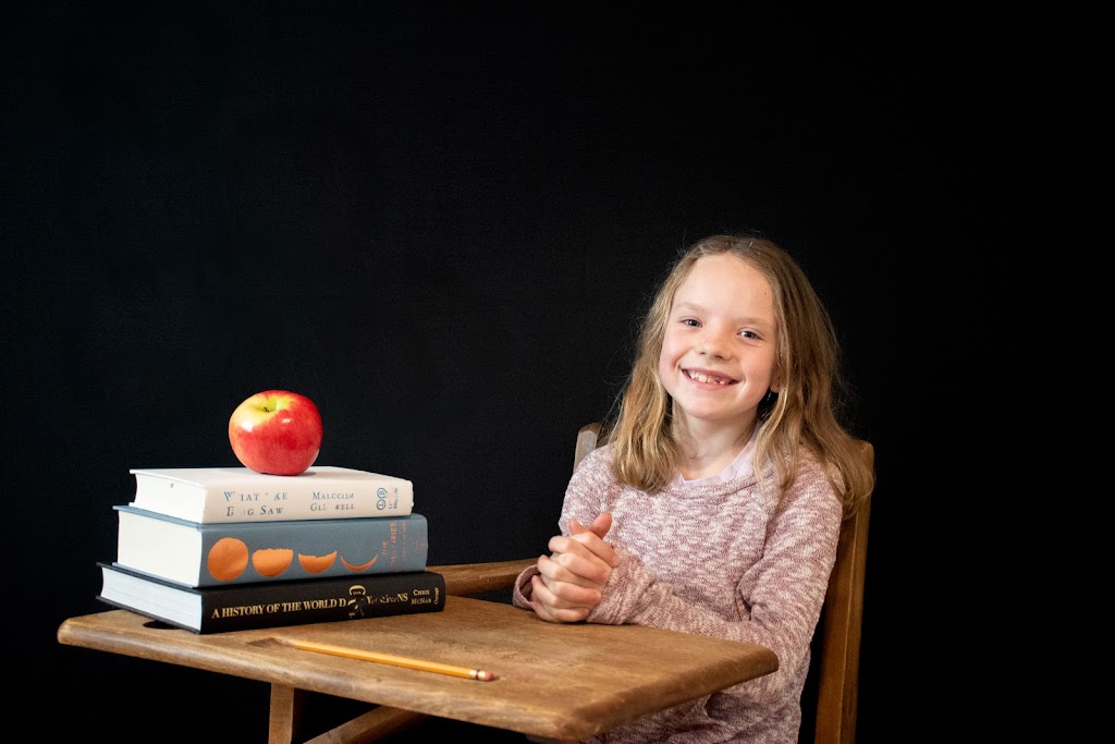 Reinhardt Photography | 829 Bertrand Terrace, Peterborough, ON K9K 2T1, Canada | Phone: (249) 353-7878