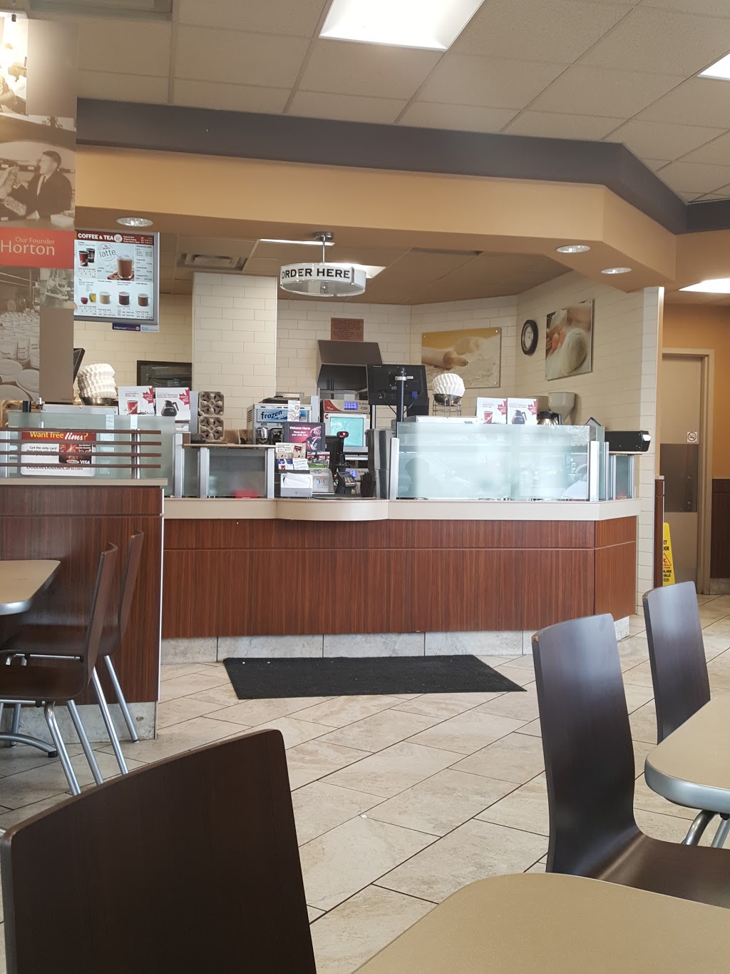 Tim Hortons | 857 Devonshire Ave, Woodstock, ON N4S 8Z4, Canada | Phone: (519) 536-7605