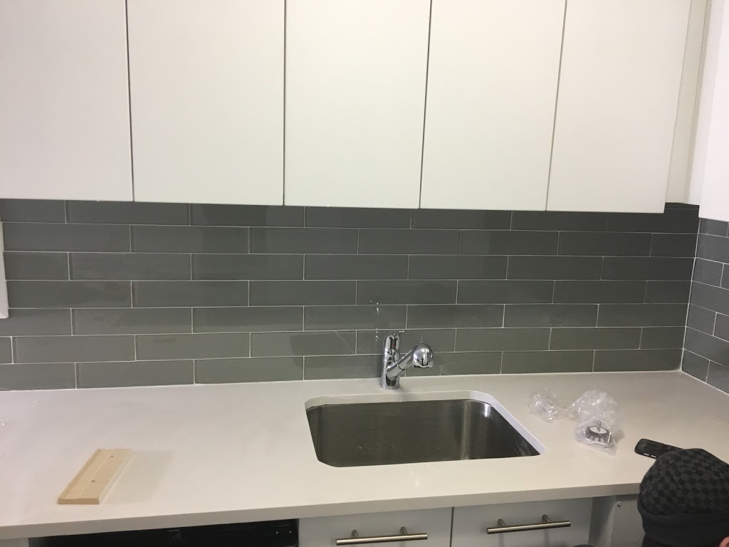 Construction Dlux inc | 10061 Avenue Lausanne, Montréal-Nord, QC H1H 5B1, Canada | Phone: (514) 625-6500
