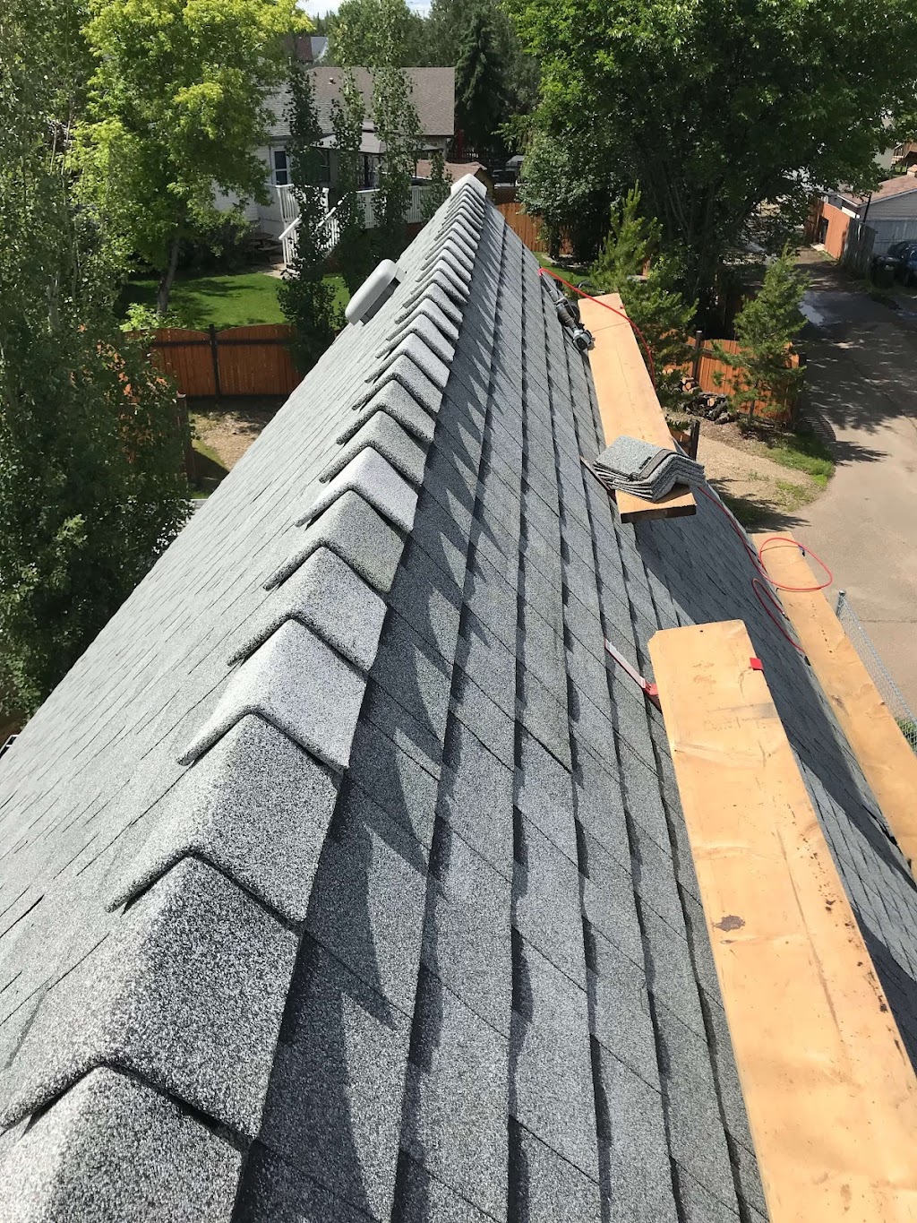 Safe Roofing | 168 Hayward Crescent NW, Edmonton, AB T6R 3G2, Canada | Phone: (780) 246-7597