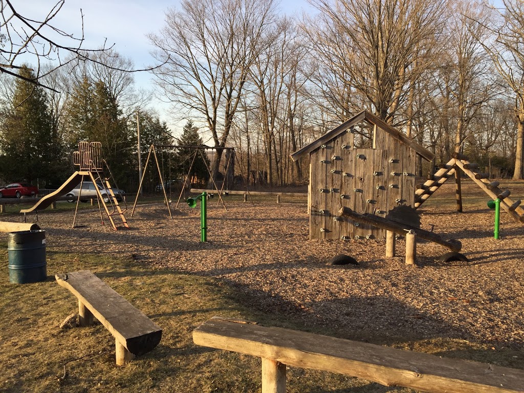 Veterans Memorial Park | 60-68 Elm St, Waubaushene, ON L0K 2C0, Canada | Phone: (705) 534-7248