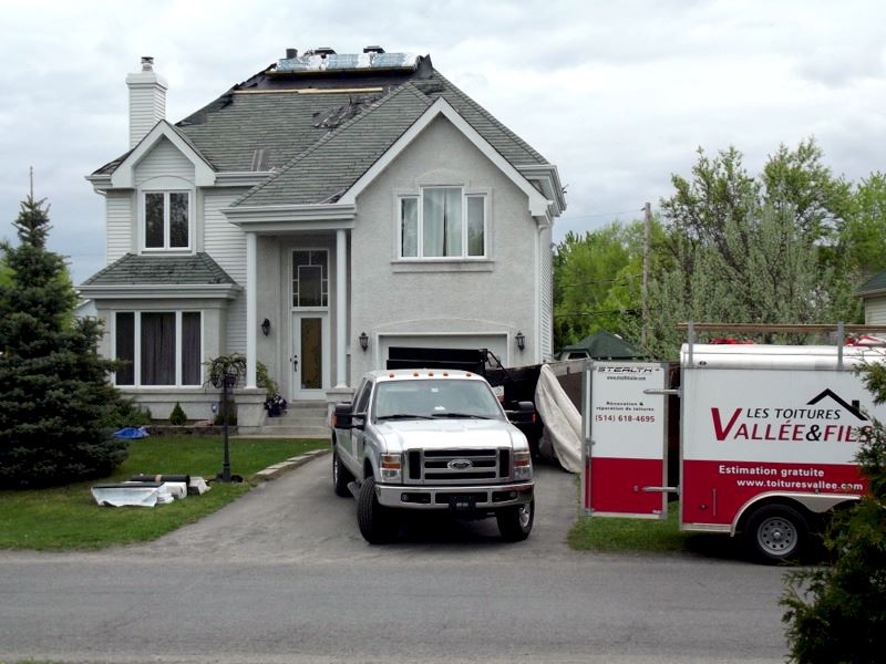 Les Toitures Vallée & Fils | 1350 Rue Maurice, Saint-Lazare, QC J7T 2M9, Canada | Phone: (514) 618-4695