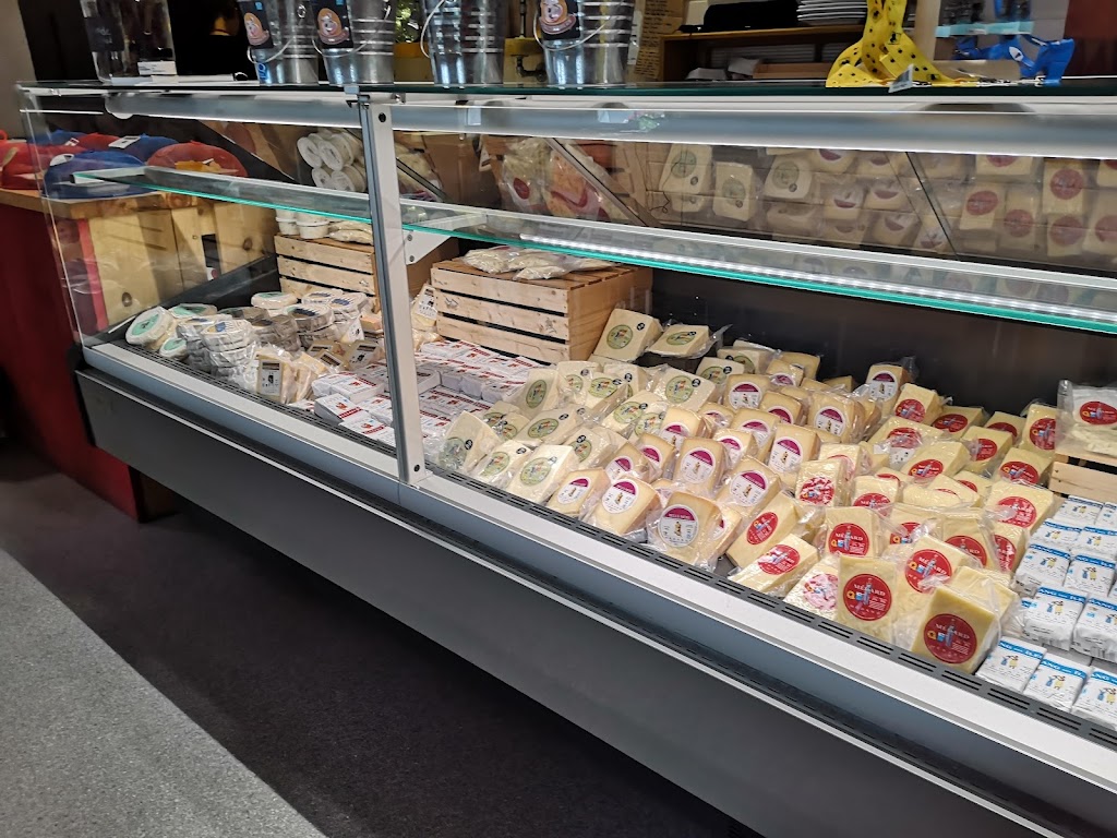 Fromagerie Médard | 10 Chemin de Quen, Saint-Gédéon, QC G0W 2P0, Canada | Phone: (418) 345-2407