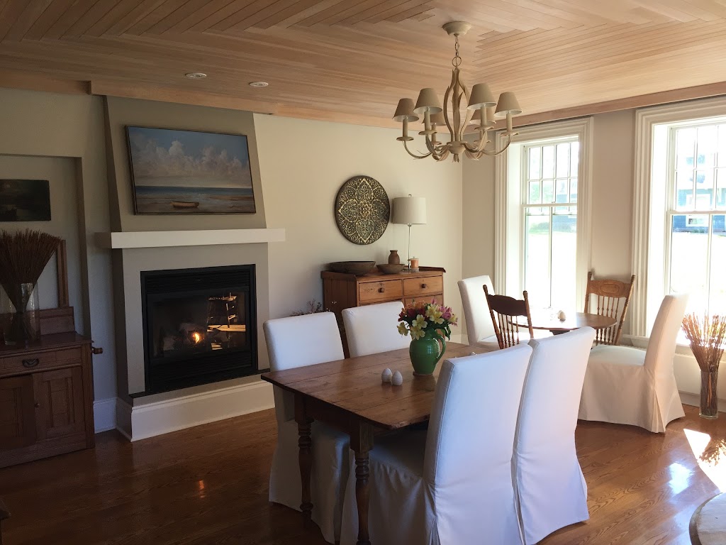 FarmHouse Inn PEI | 6123 PE-13, New Glasgow, PE C0A 1N0, Canada | Phone: (902) 360-3600